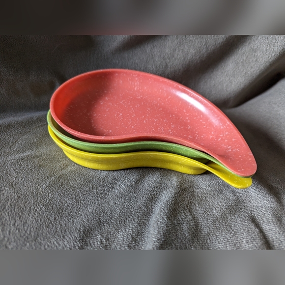 Vintage Teardrop Shaped Speckled Malamine Snack Dish Set by West Bend - Picture 4 of 8